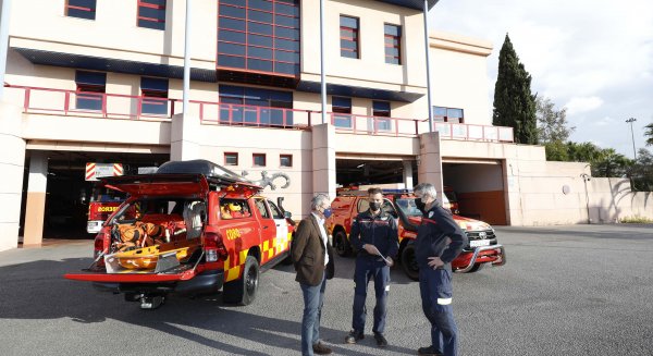 El Cuerpo de Bomberos de Marbella incorpora dos nuevos vehículos de rescate a su parque móvil