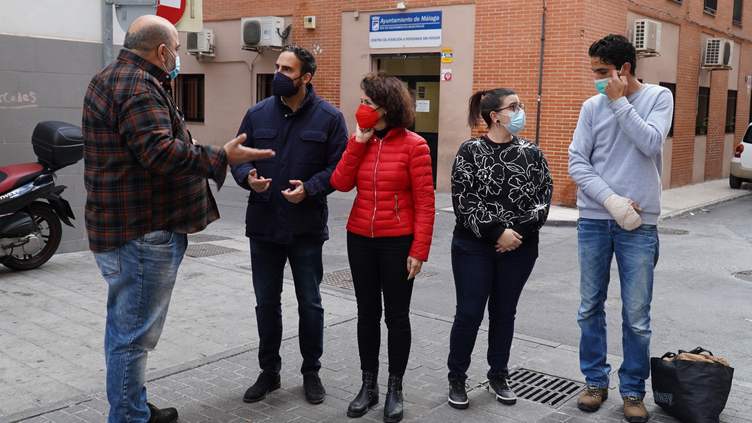 PSOE pide al Ayuntamiento el aumento de recursos para 150 personas sin hogar