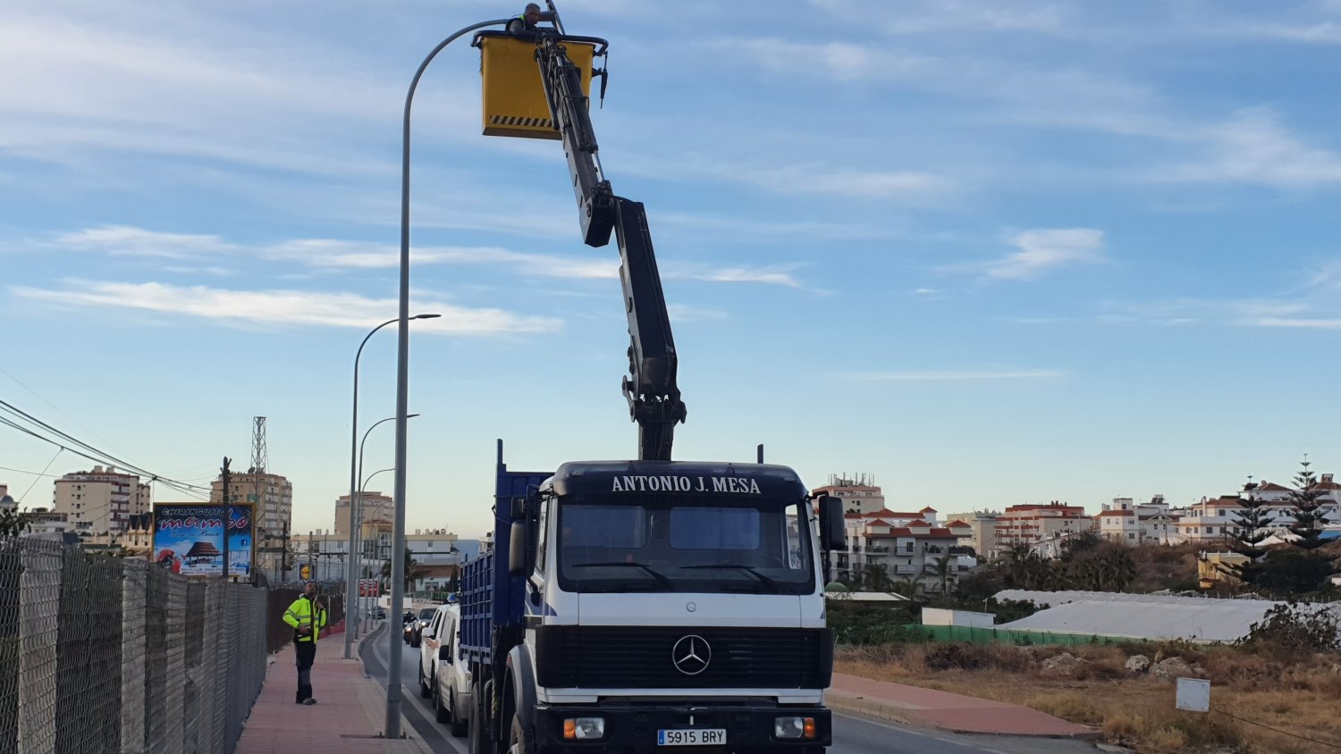 Torrox reemplaza un centenar de luminarias del alumbrado público a LED