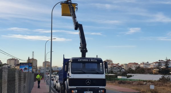 Torrox reemplaza un centenar de luminarias del alumbrado público a LED