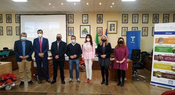Turismo refuerza la oferta de los pueblos de la Axarquía malagueña con la creación de una app