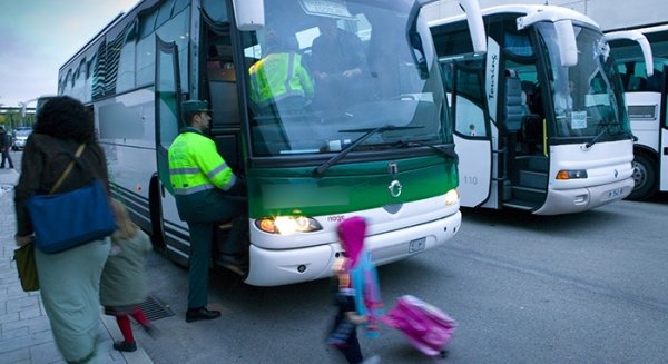 Tráfico pone en marcha una nueva campaña para controlar los autobuses escolares