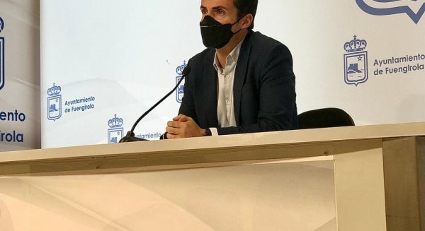 Cs denuncia que Fuengirola cobra el canon del agua sin revisar la facturación por un funcionario