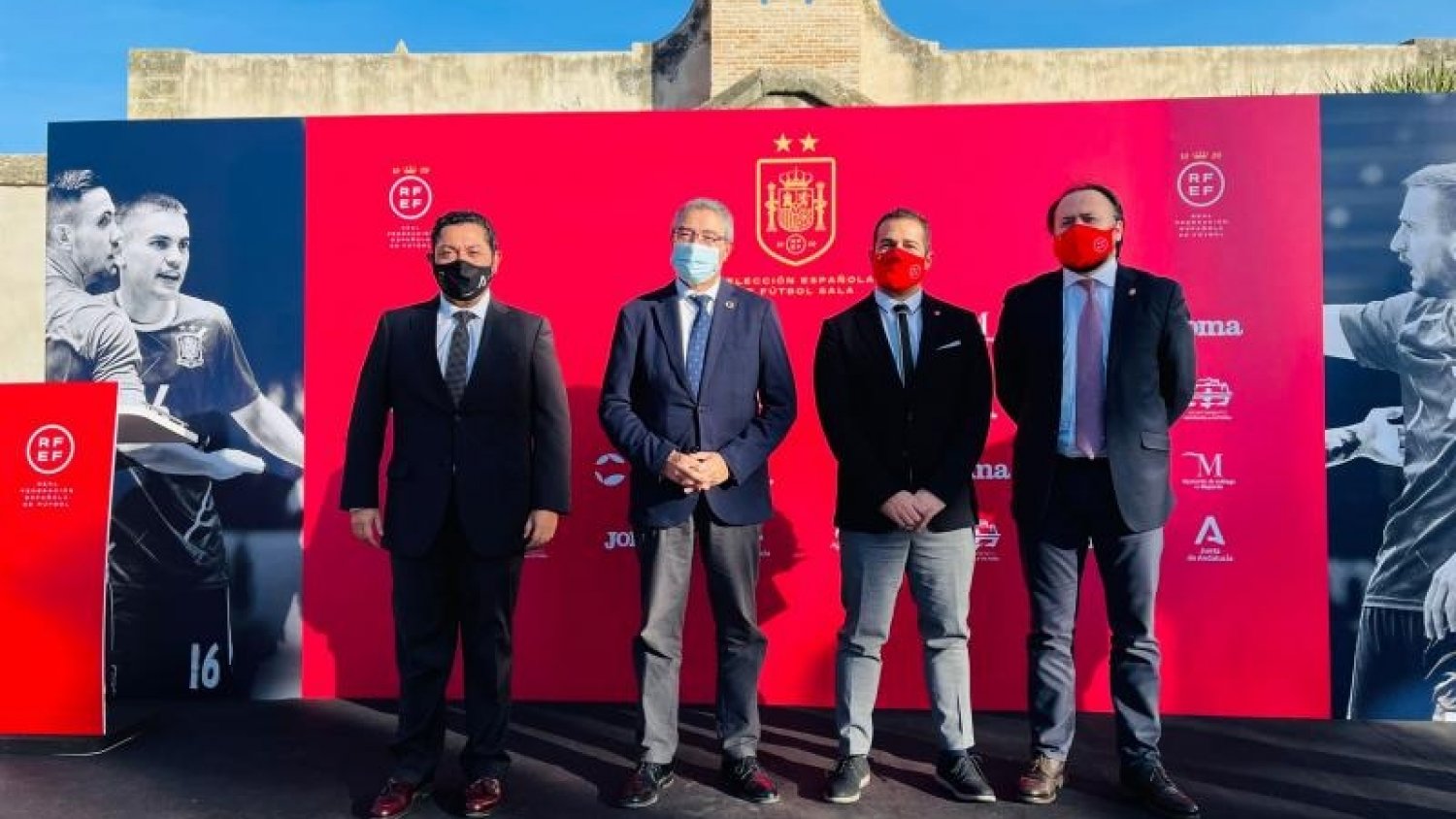 Diputación acoge dos partidos de la selección española de fútbol sala en Rincón de la Victoria