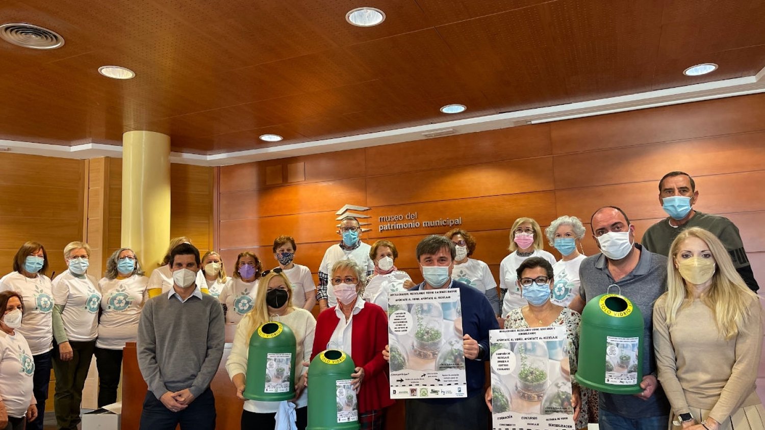 Málaga y Ecovidrio participan en el proyecto 'Involucrando, reciclando vidrio hacemos barrio'