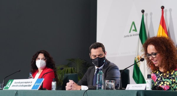La Junta blinda mediante un acuerdo con el CERMI la atención a la discapacidad en Andalucía