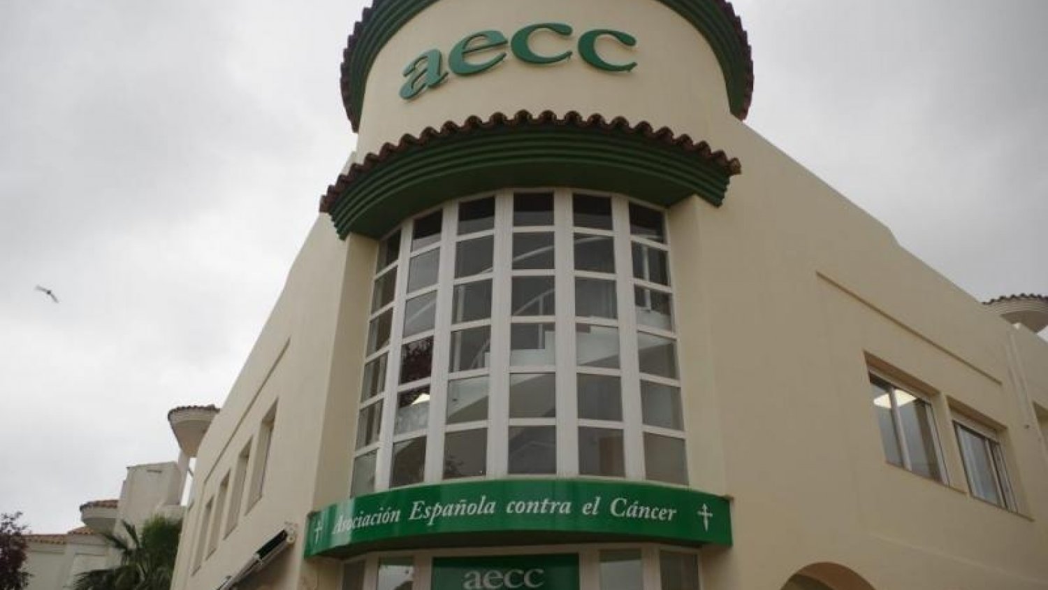 La Asociación Española Contra el Cáncer abre nueva sede en Vélez-Málaga