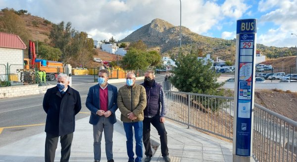 El Ayuntamiento de Málaga concluye la conexión peatonal que comunica la barriada de la Mosca