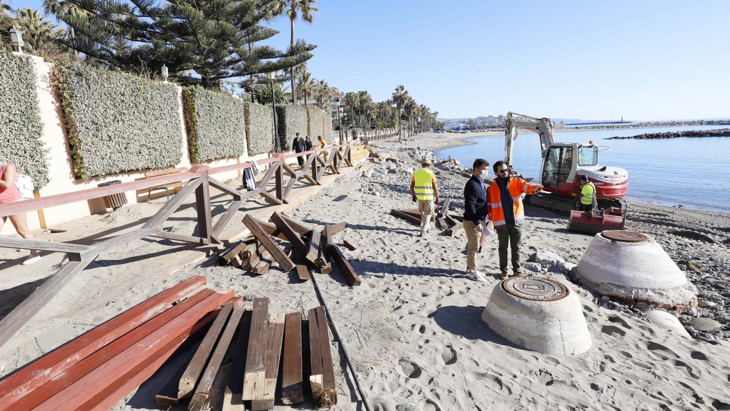Marbella continúa trabajando para finalizar las obras de emergencia antes de Navidad