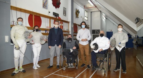 Torremolinos habilita el Patronato para acoger la escuela de esgrima adaptada de Carlos Soler