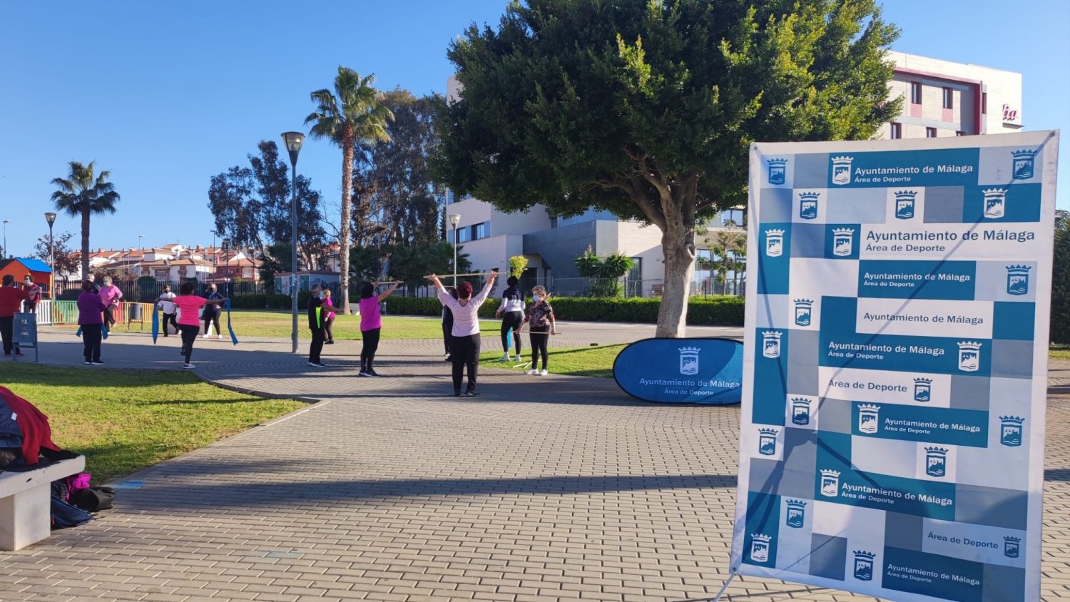 Los mayores de 65 años disfrutan del deporte gracias al Programa de Condición Física para Mayores
