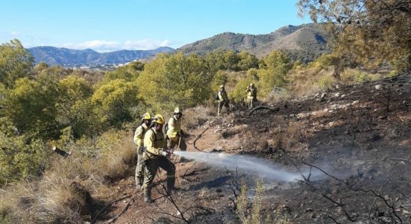 Alrededor de 15 hectáreas afectadas en el incendio de Maro
