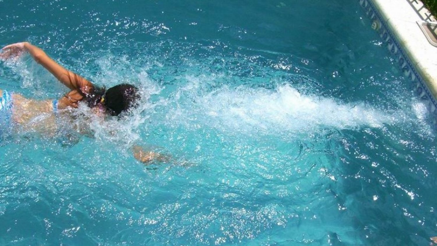 Málaga concentra el 42% de viviendas unifamiliares con piscina