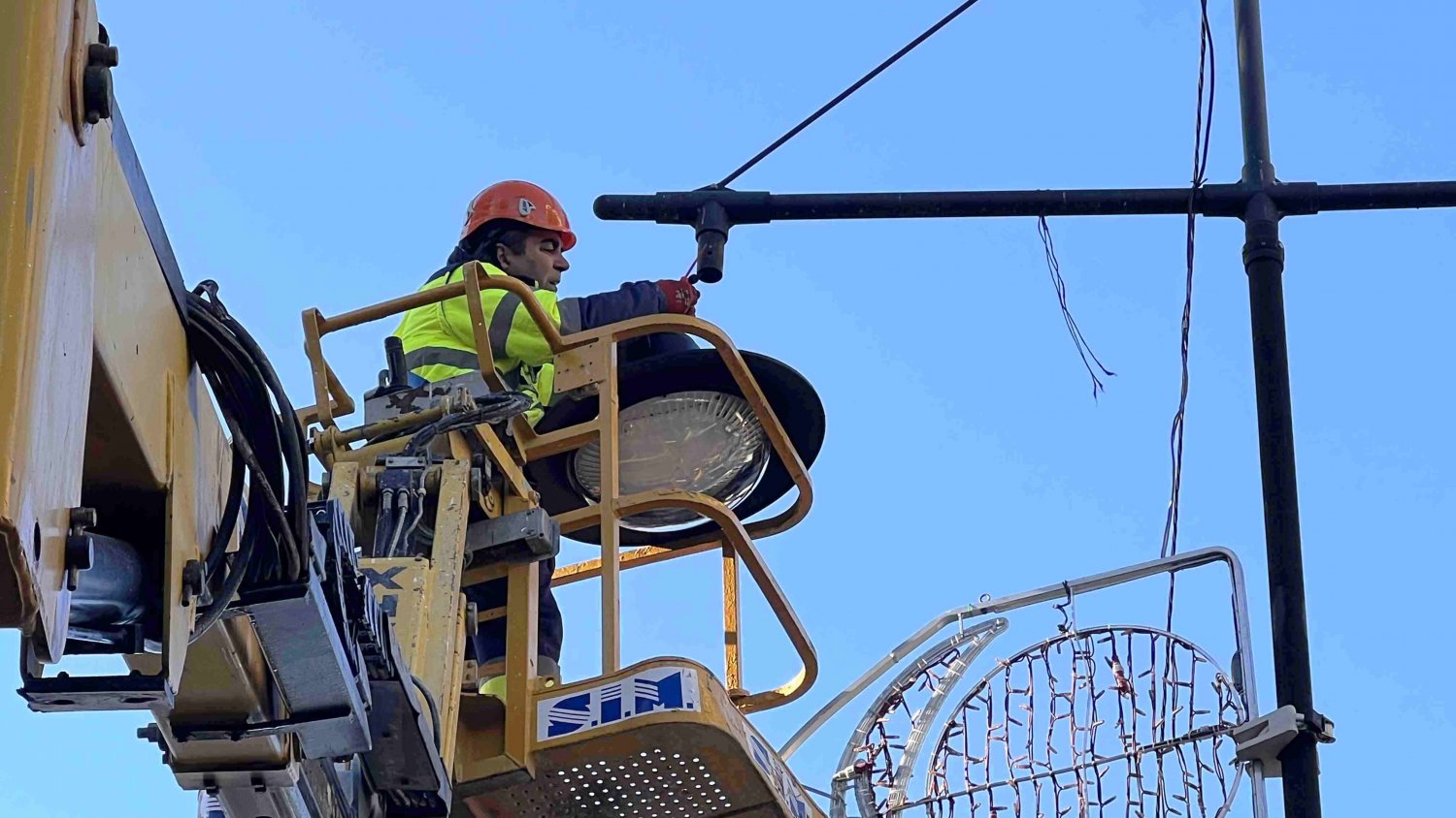 Fuengirola ahorra un 40% de la factura eléctrica con la tecnología led