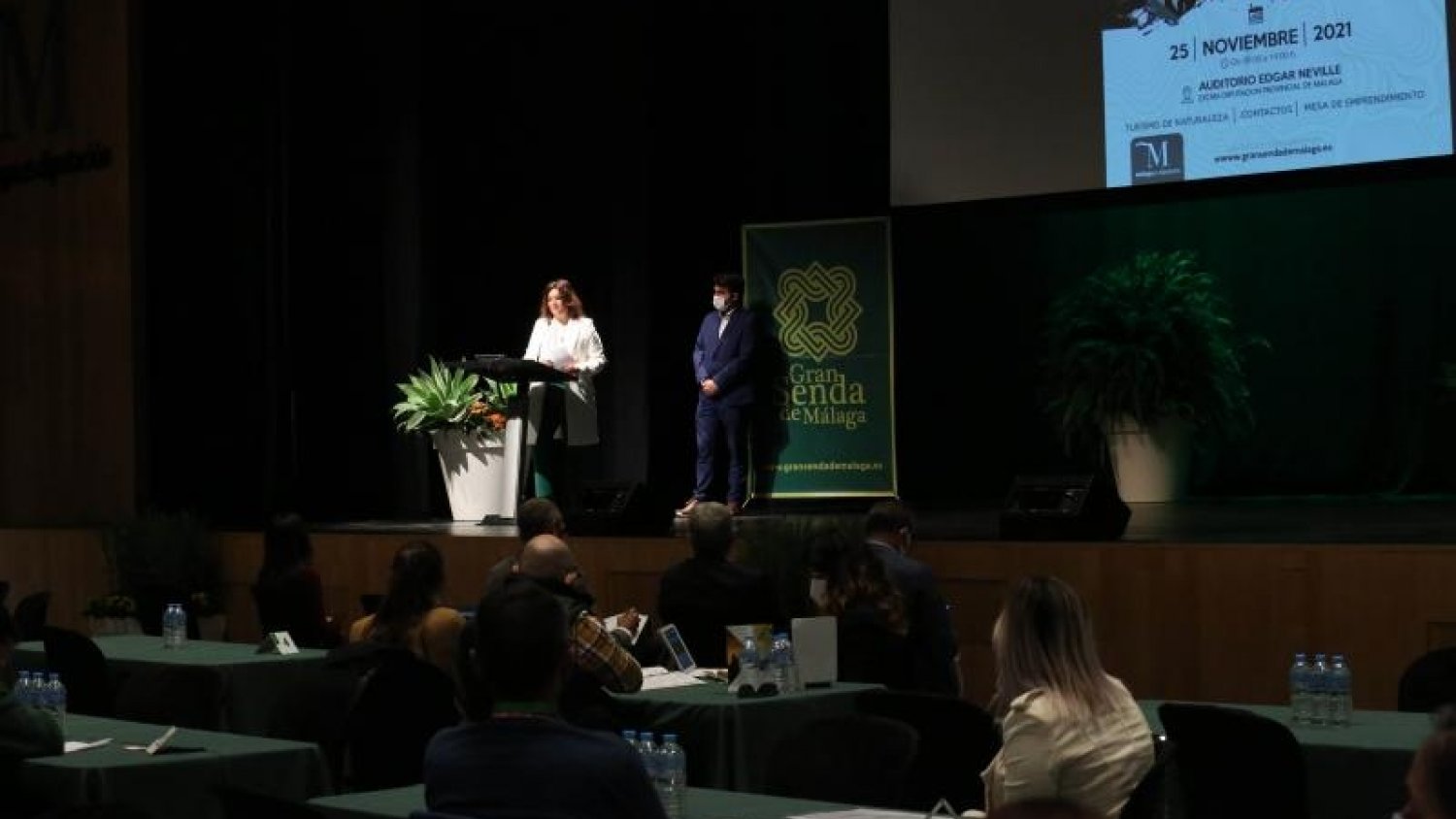 El IV Encuentro Empresarial de la Gran Senda de Málaga reúne a medio centenar de empresas