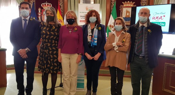 Marbella presenta la campaña ‘Joan Hunt, una entre un millón’