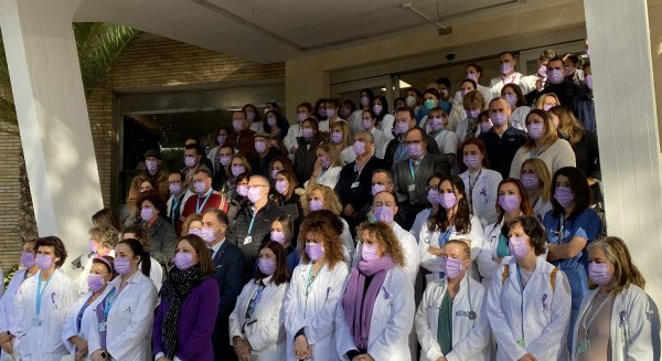 El Hospital Regional de Málaga celebra un acto contra la violencia de género