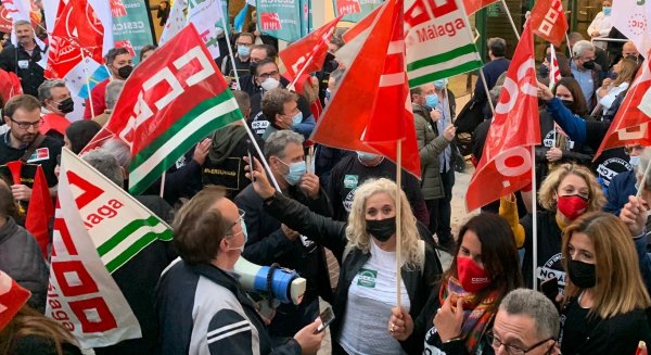 CCOO exige a la Junta de Andalucía que se impliquen en el conflicto laboral del ERE de Unicaja