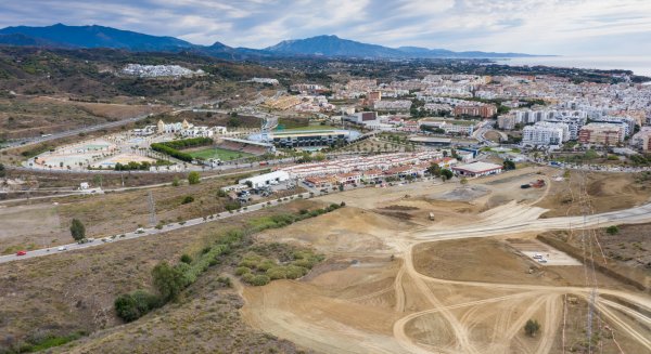 Estepona impulsa las obras para urbanizar a un sector de 165.000 metros cuadrados