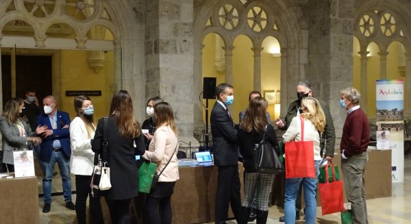 Andalucía promociona su oferta de turismo de interior en el mercado nacional durante Intur
