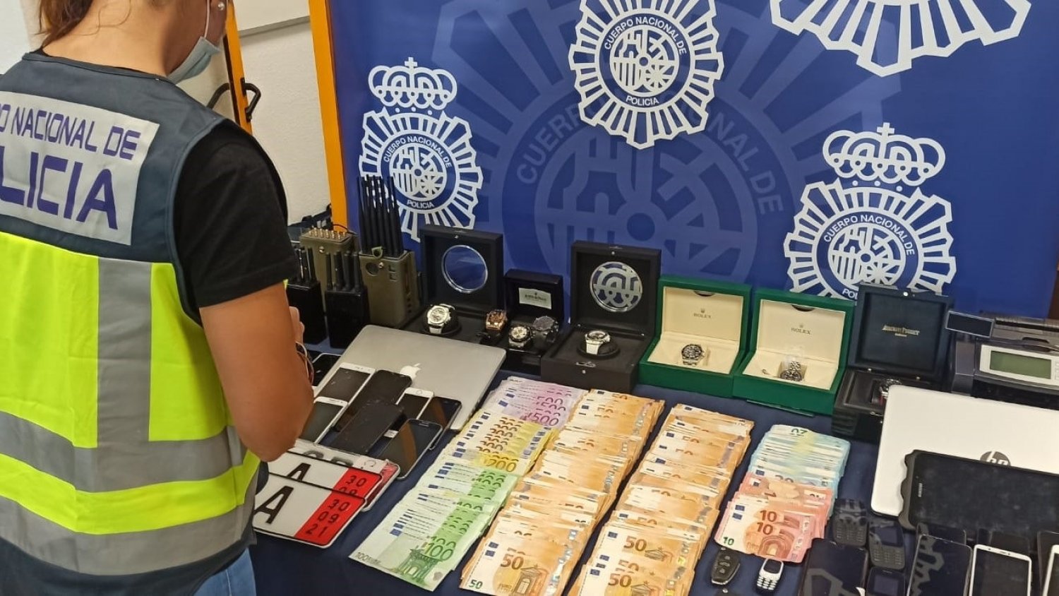 Desarticulada en  Málaga una organización dedicada al tráfico internacional de hachís y marihuana