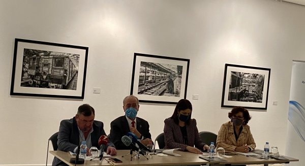 El Ayuntamiento de Málaga presenta la exposición 'Libertad Enjaulada, camino a ninguna parte'