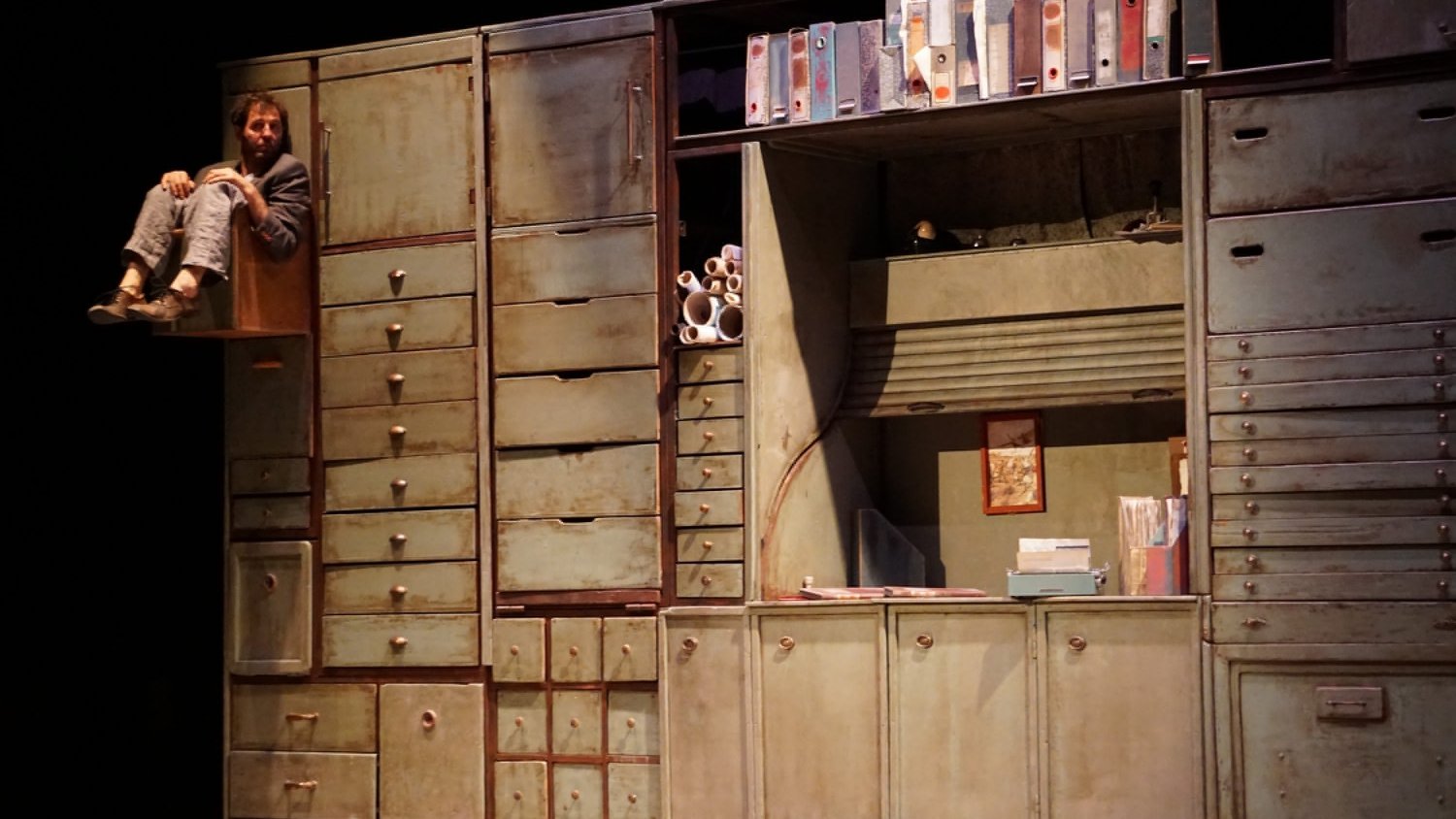Manolo Alcántara aterriza en el Teatro Cánovas con su último montaje ‘Déjà Vú’