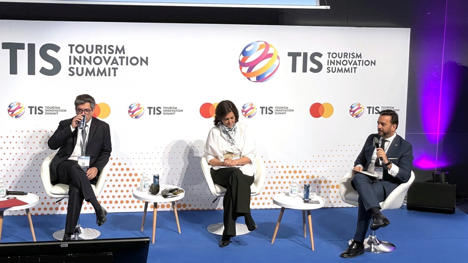 La Junta apuesta por la participación de ciudadanos y empresas en el desarrollo turístico andaluz