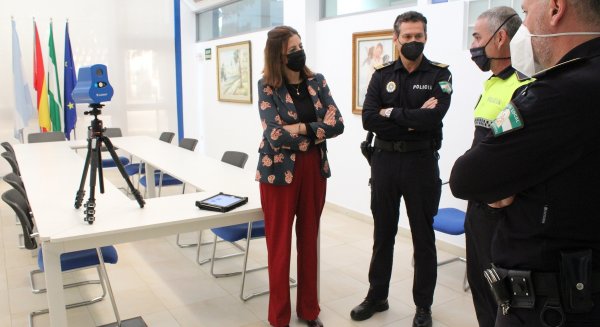 La Policía Local refuerza el control de velocidad en Fuengirola con un radar móvil