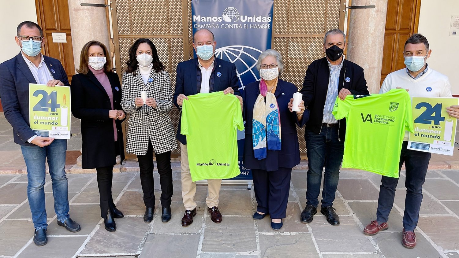 El Ayuntamiento y la UMA Antequera de Fútbol Sala unidos con el colectivo Manos Unidas