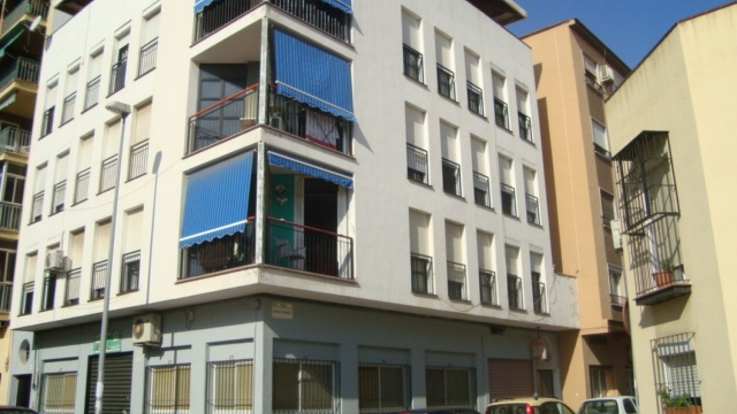 La Junta licita cuatro obras más de rehabilitación energética en Málaga