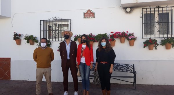 Turismo invierte 20.000 euros en la puesta en valor de la plaza Rocinante de Alfarnate