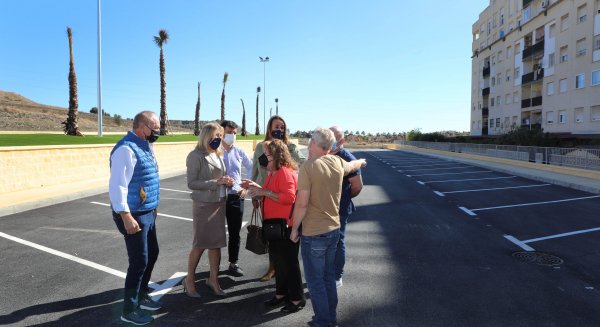 El Ayuntamiento de Marbella acondiciona un aparcamiento con más de cien plazas