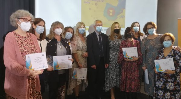 Diez docentes andaluces reconocidos con los Premios Nacionales eTwinning 2021
