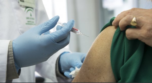 Unos 767.960 andaluces se han vacunado de la gripe desde el inicio de la campaña