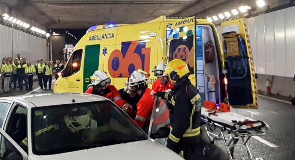 El 061 recibe 206 peticiones de asistencia por accidente de tráfico en el puente de Todos los Santos
