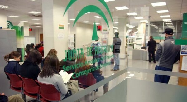 Málaga registra el segundo ascenso más alto de parados del país en el mes de octubre