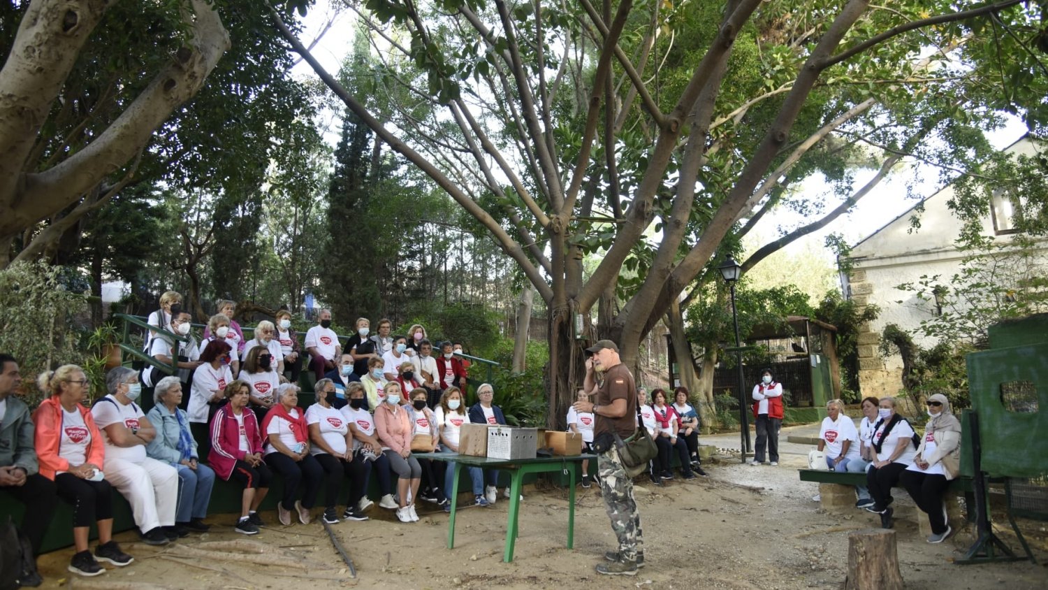 El programa Mayor Activo de Torremolinos celebra la cuarta caminata saludable