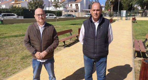 Medio Ambiente finaliza las obras del parque canino de La Mata en Vélez-Málaga