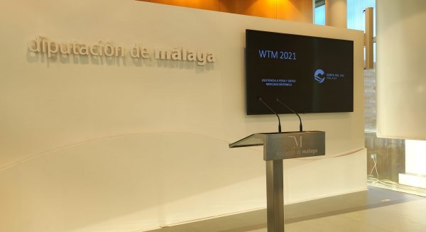 Málaga capital presenta en la WTM su oferta turística a los británicos como destino seguro