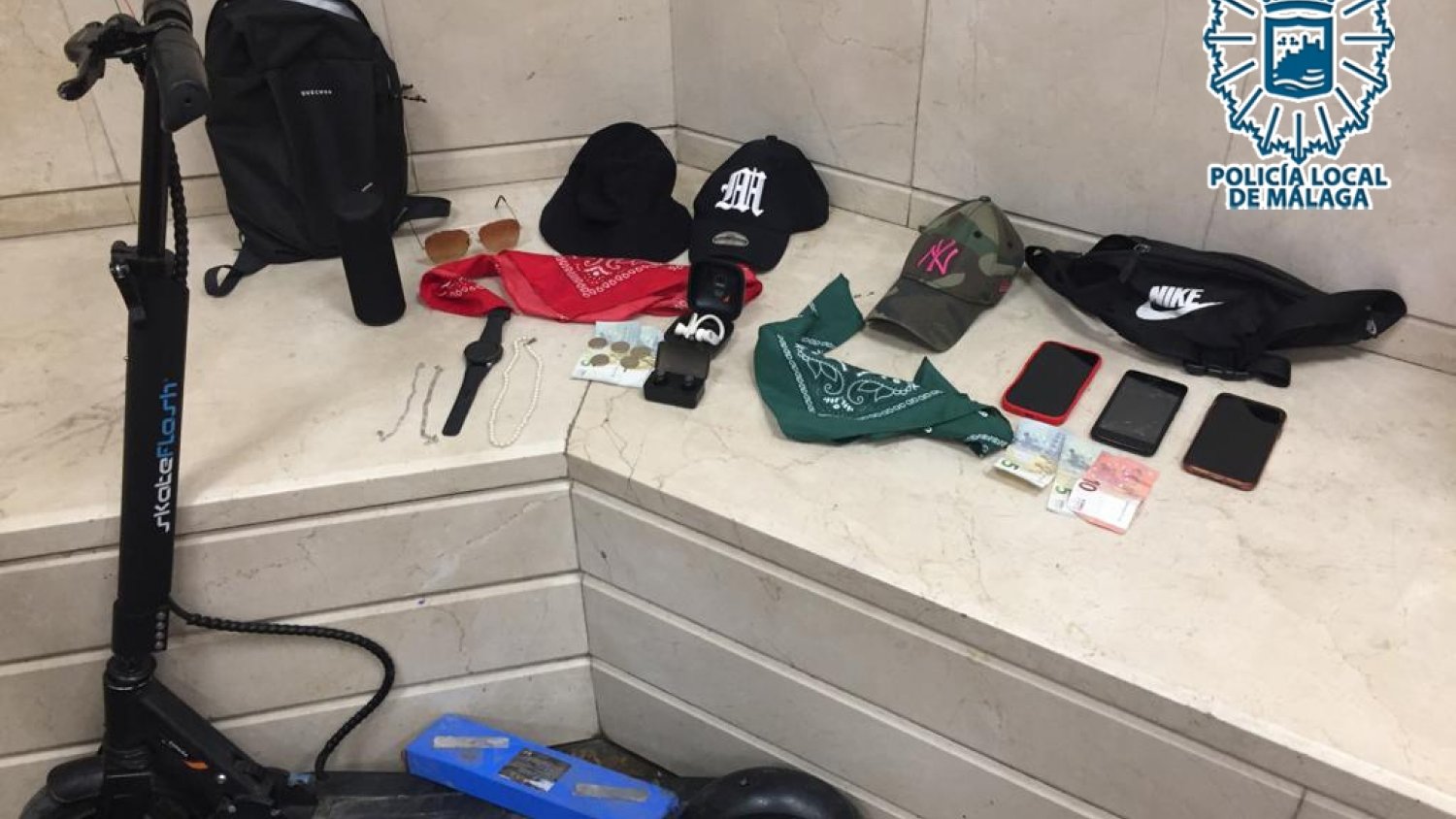 La Policía Local de Málaga detiene a dos personas por presunta implicación en robos a punta de cuchillo