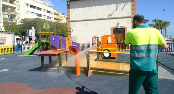 Rincón de la Victoria licita los servicios de limpieza de los edificios municipales