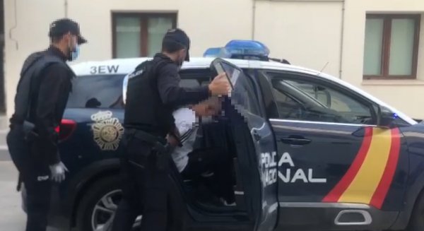 La Policía Nacional detiene en Manilva a un fugado de prisión tras amenazar de muerte a su expareja