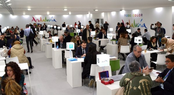 El pabellón de Andalucía en Fitur recibe en las jornadas profesionales más de 98.000 visitas