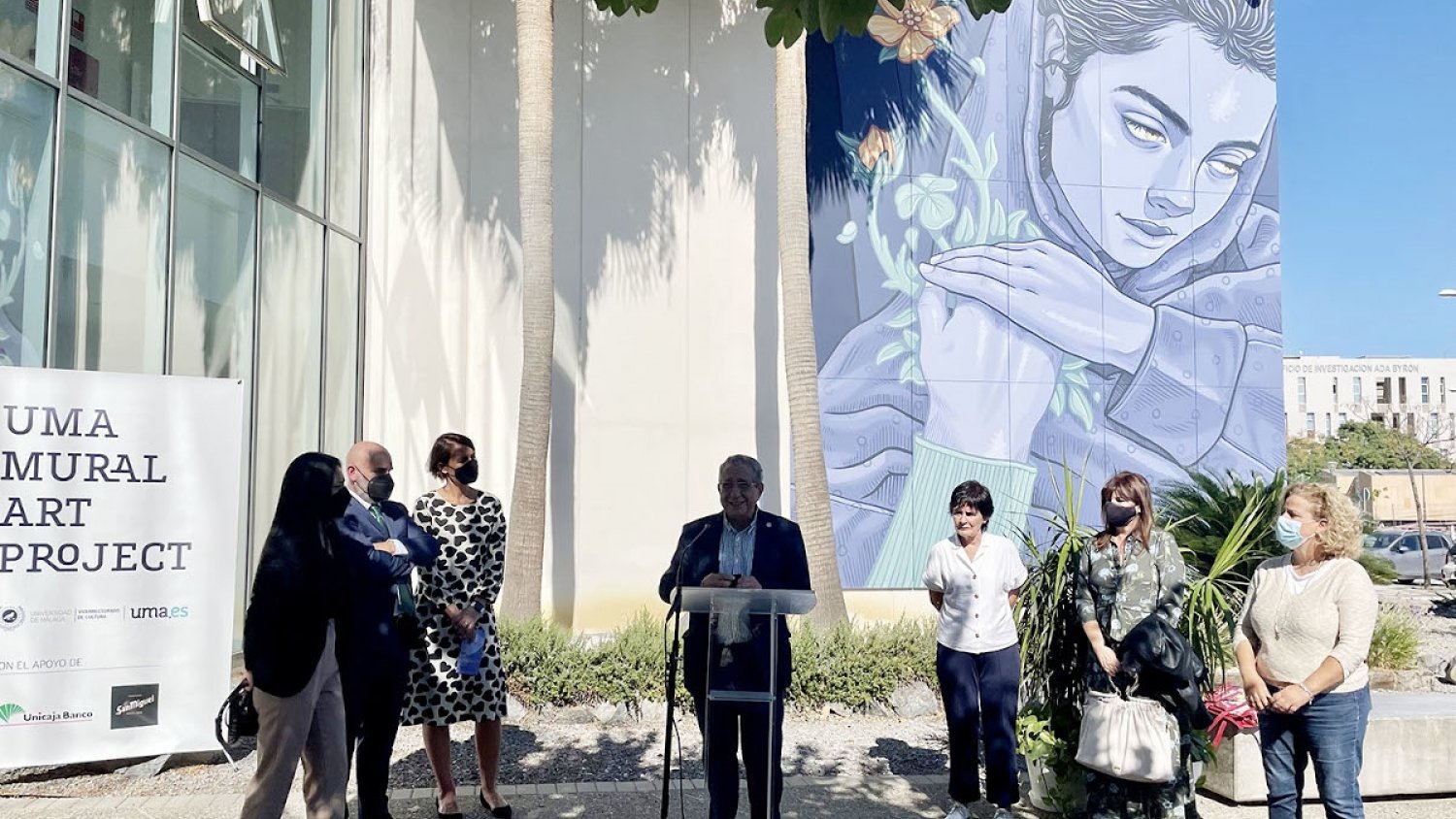 Unicaja Banco colabora con la UMA en la realización de dos nuevos murales en el campus de Teatinos