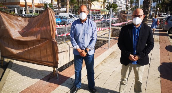 Vélez-Málaga inicia los trabajos de mejora y sustitución de contenedores soterrados