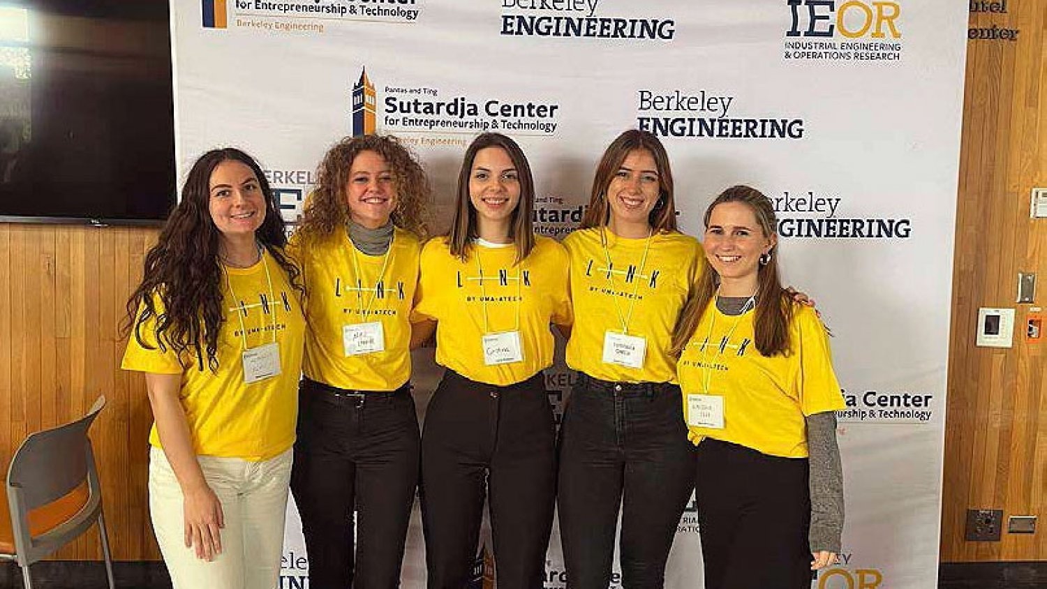 UMA.- Cinco alumnas de la Universidad participan en el reconocido campamento de emprendimiento de California