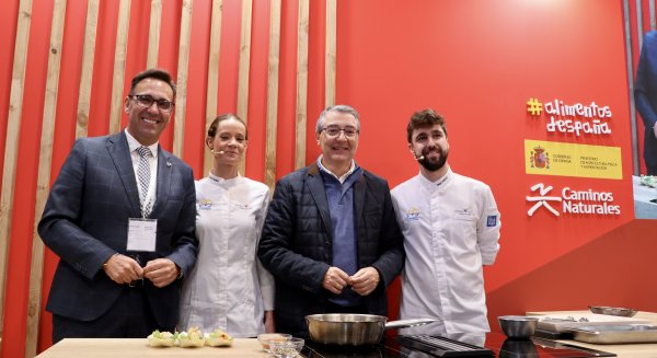 Rincón de la Victoria presenta en FITUR los usos gastronómicos del Boquerón Victoriano