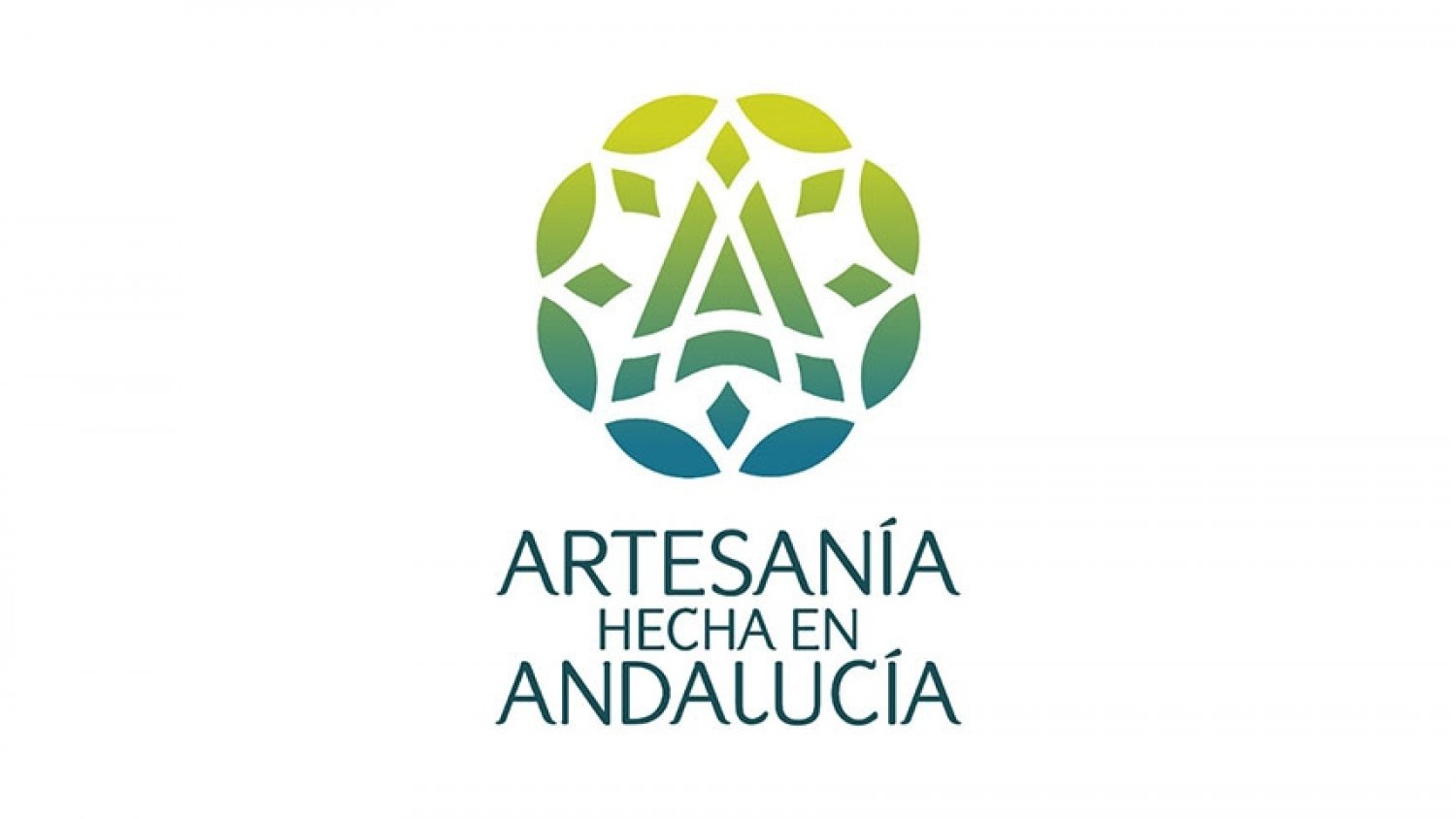 Transformación Económica entrega a un centenar de artesanos de Málaga los distintivos de ‘Artesanía hecha en Andalucía’