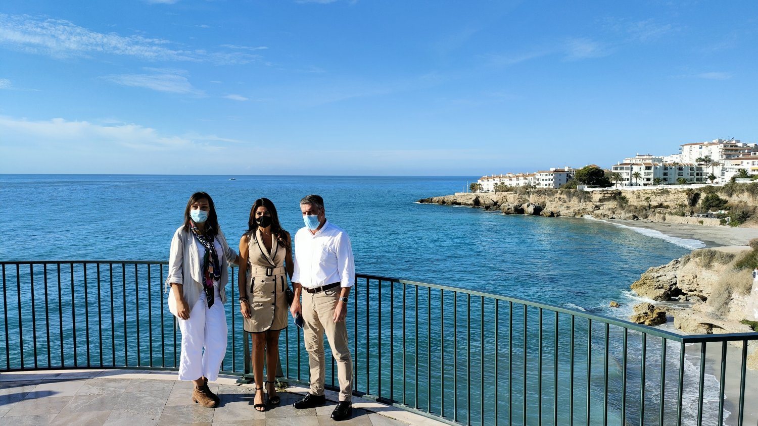 Turismo invierte en la reurbanización del Balcón de Europa en Nerja